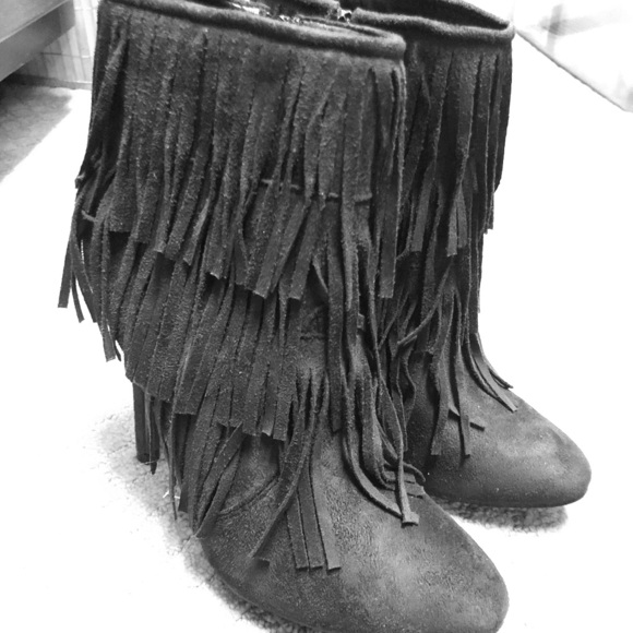 Black fringe ankle boots, size 8 - Picture 1 of 8